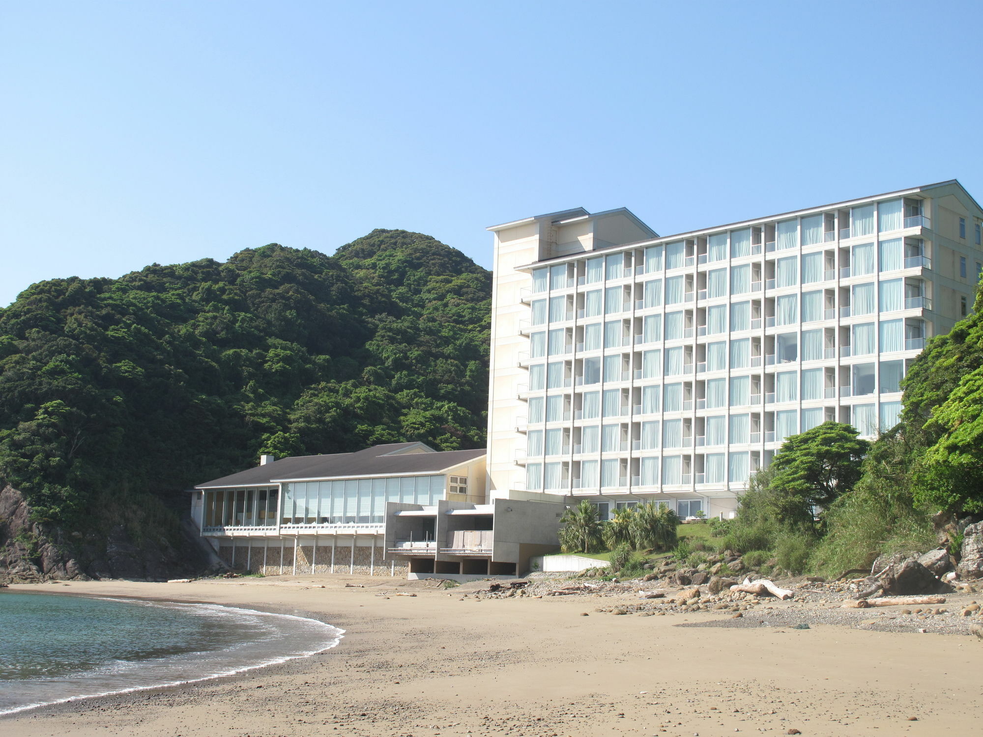 Nichinankaigan Nango Prince Hotel Экстерьер фото